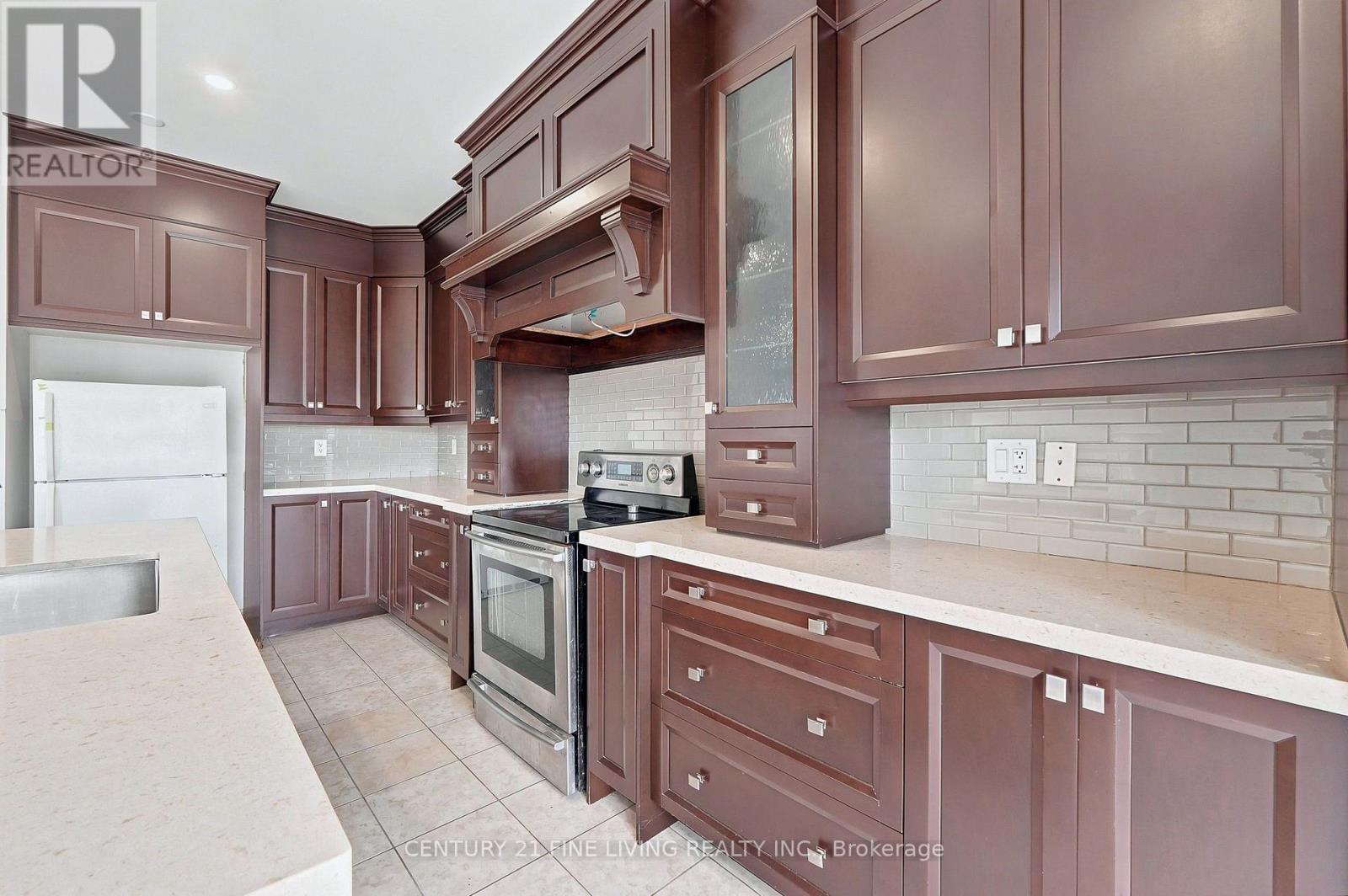 92 KETTLEWELL CRESCENT - 11