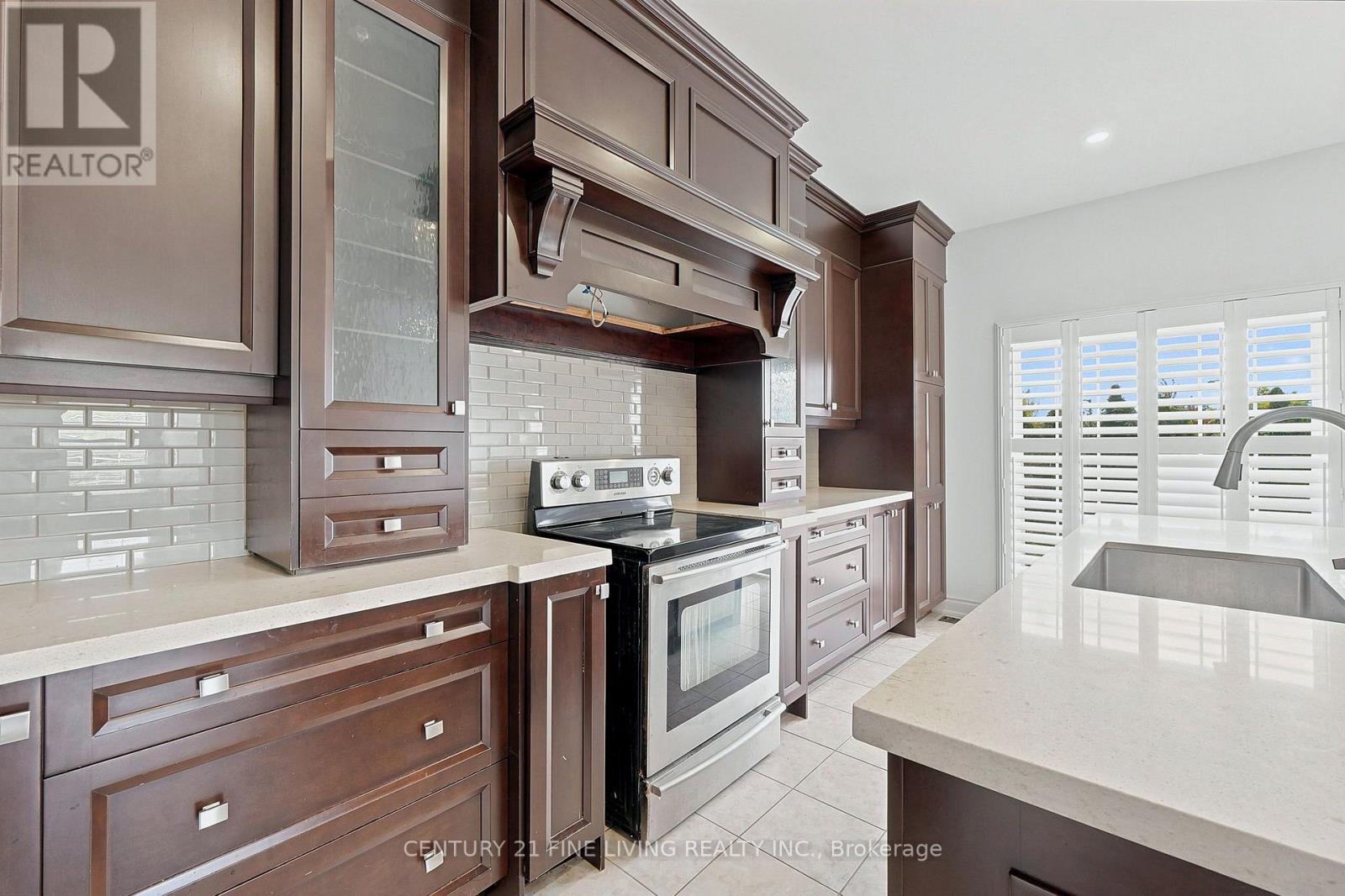 92 KETTLEWELL CRESCENT - 14