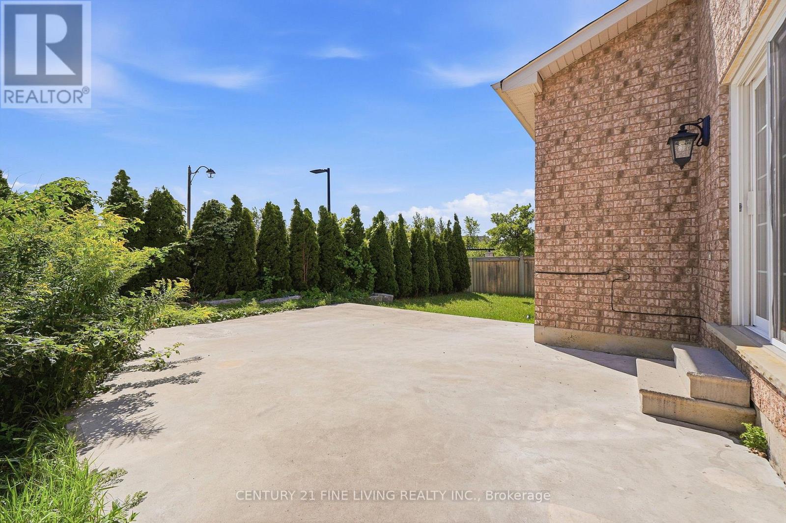 92 KETTLEWELL CRESCENT - 27