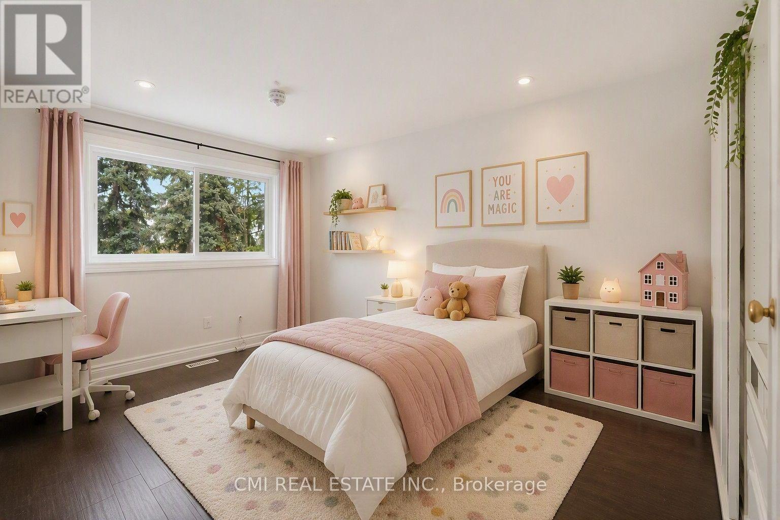 677 LOMOND CRESCENT - 23