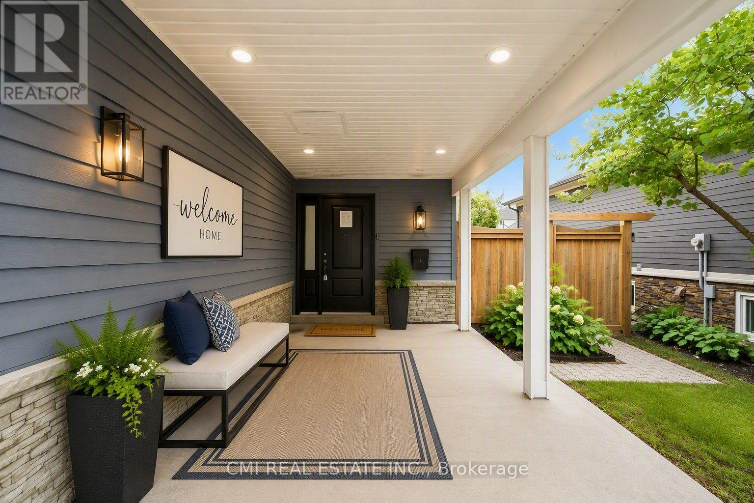 677 LOMOND CRESCENT - 43