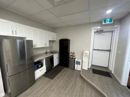 231 10th St, Brandon, MB R7A4E8 Photo 8