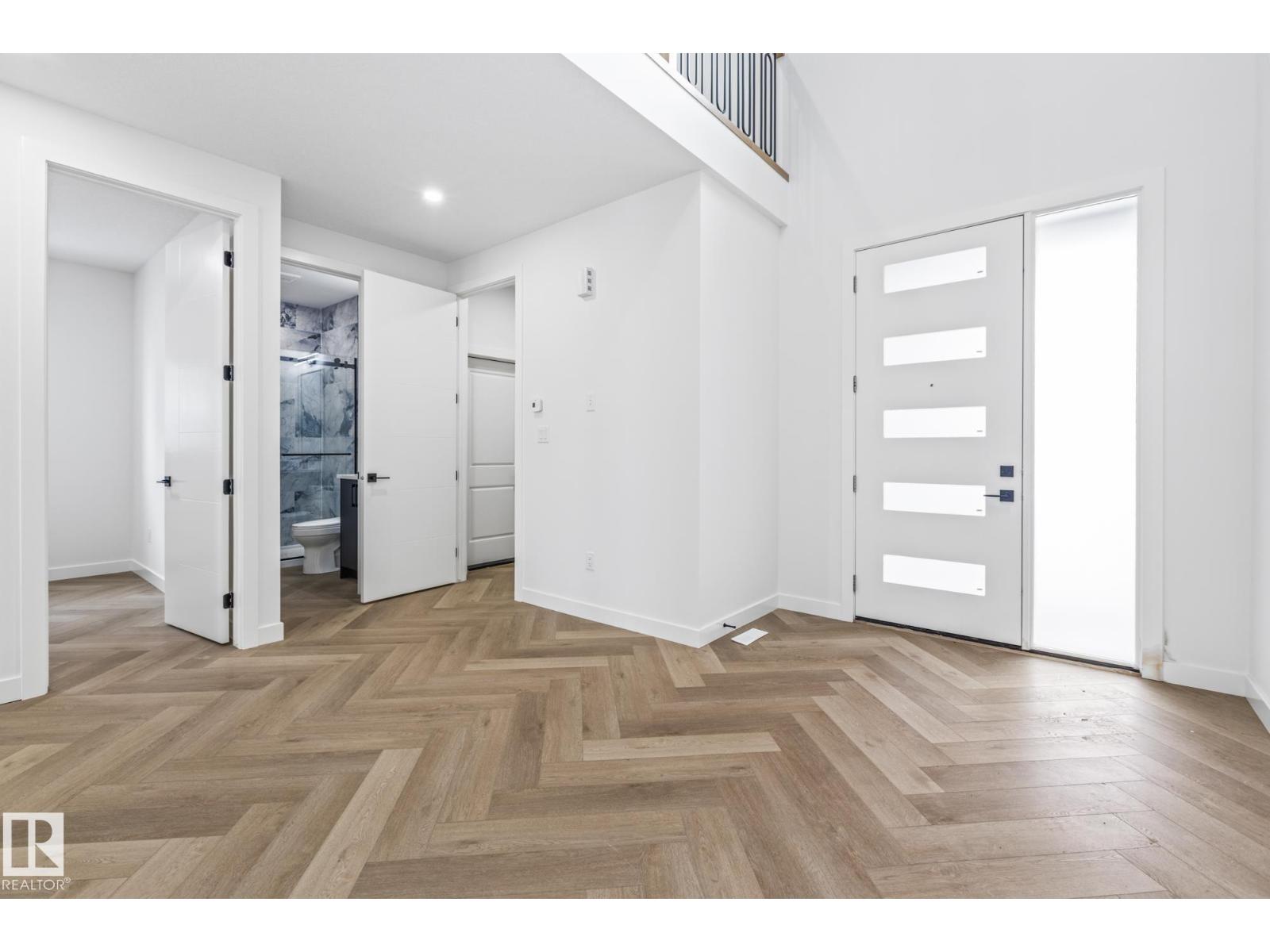 416 PINE PT, Woodbend, Leduc photo 5