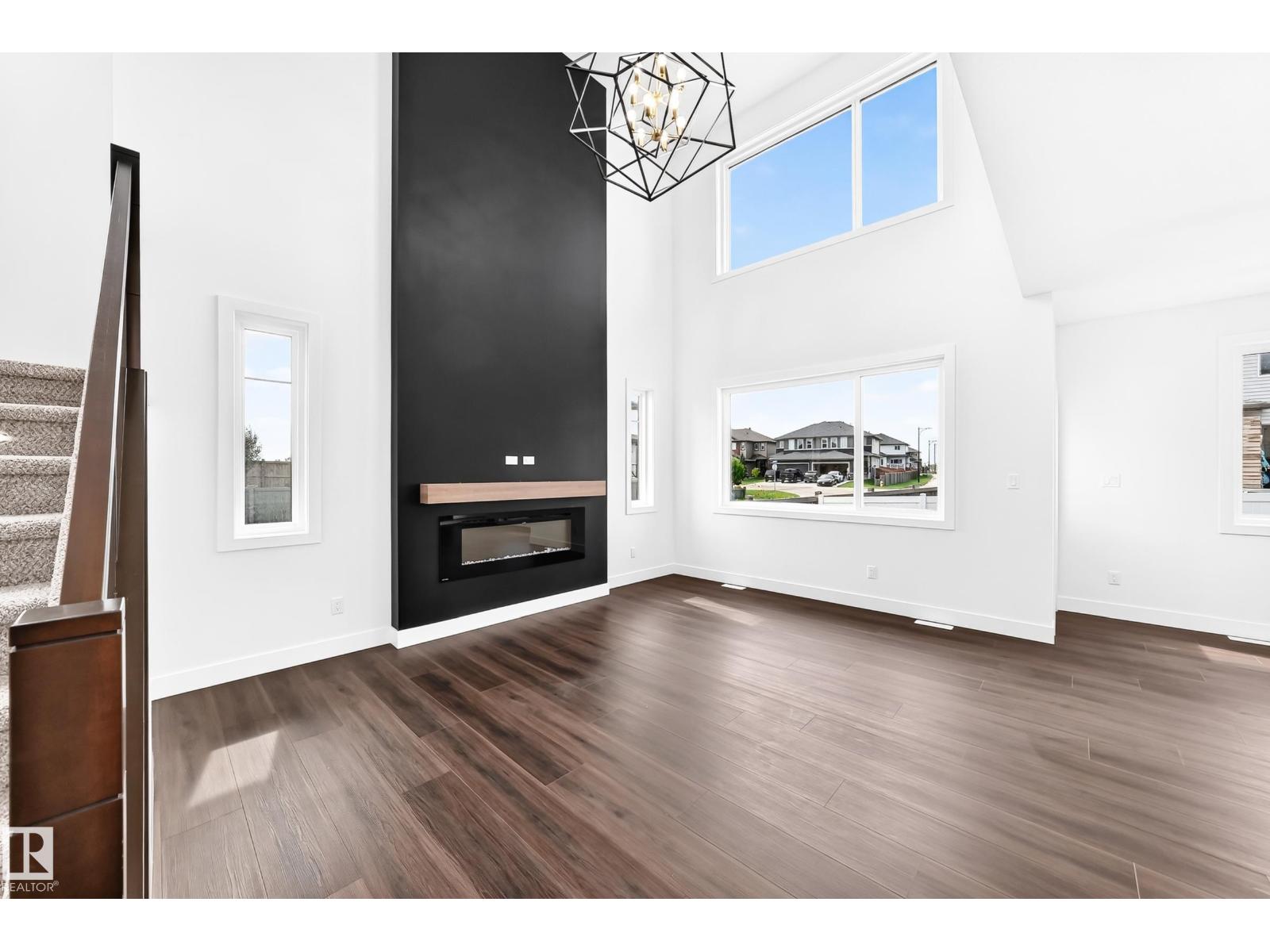 753 ASTORIA WY - 14
