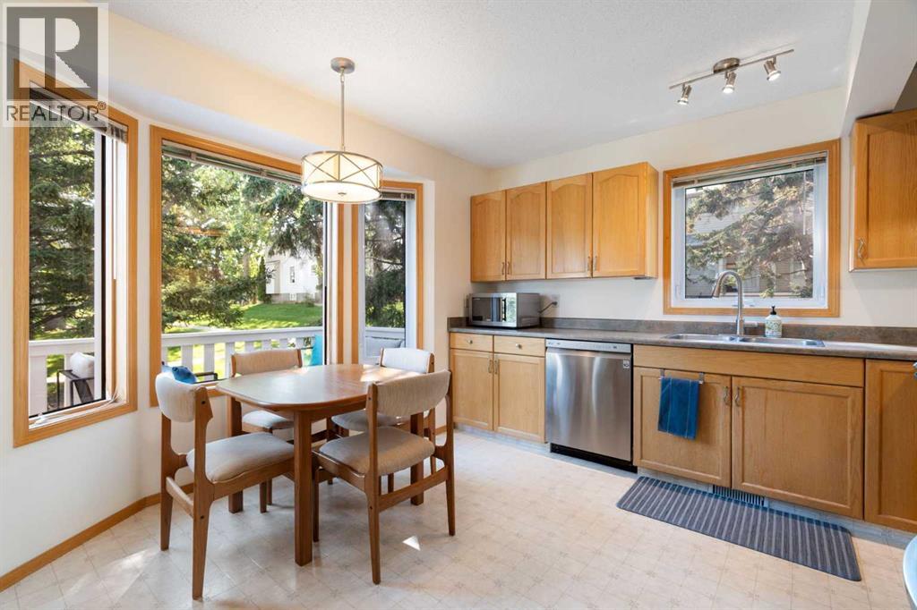 646 Killarney Glen Court SW - 13