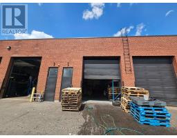 4 - 210 Drumlin Circle, Vaughan, ON L4K3E3 Photo 6