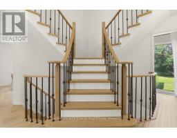 70 Willowbrook Drive, Whitby, ON L1R2A8 Photo 24
