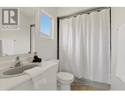 70 Willowbrook Drive, Whitby, ON L1R2A8 Photo 32