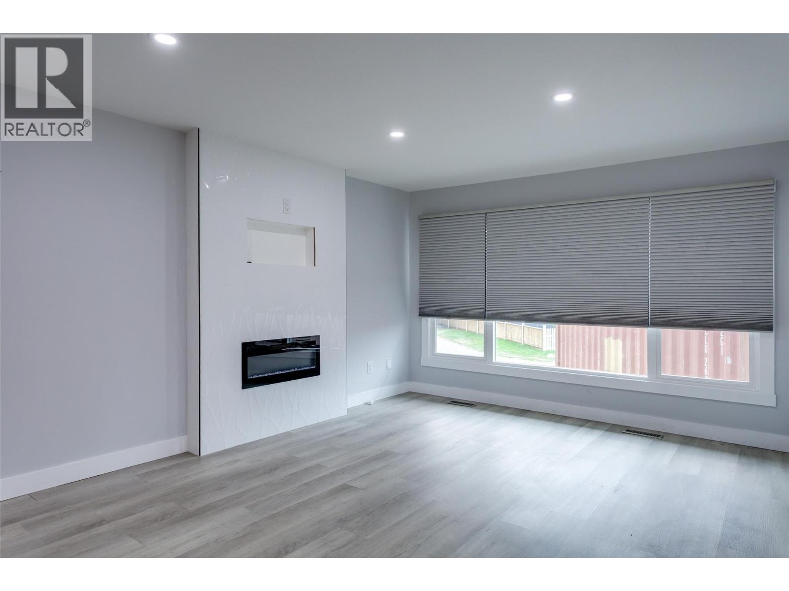 10 3535 McCulloch Road, Kelowna