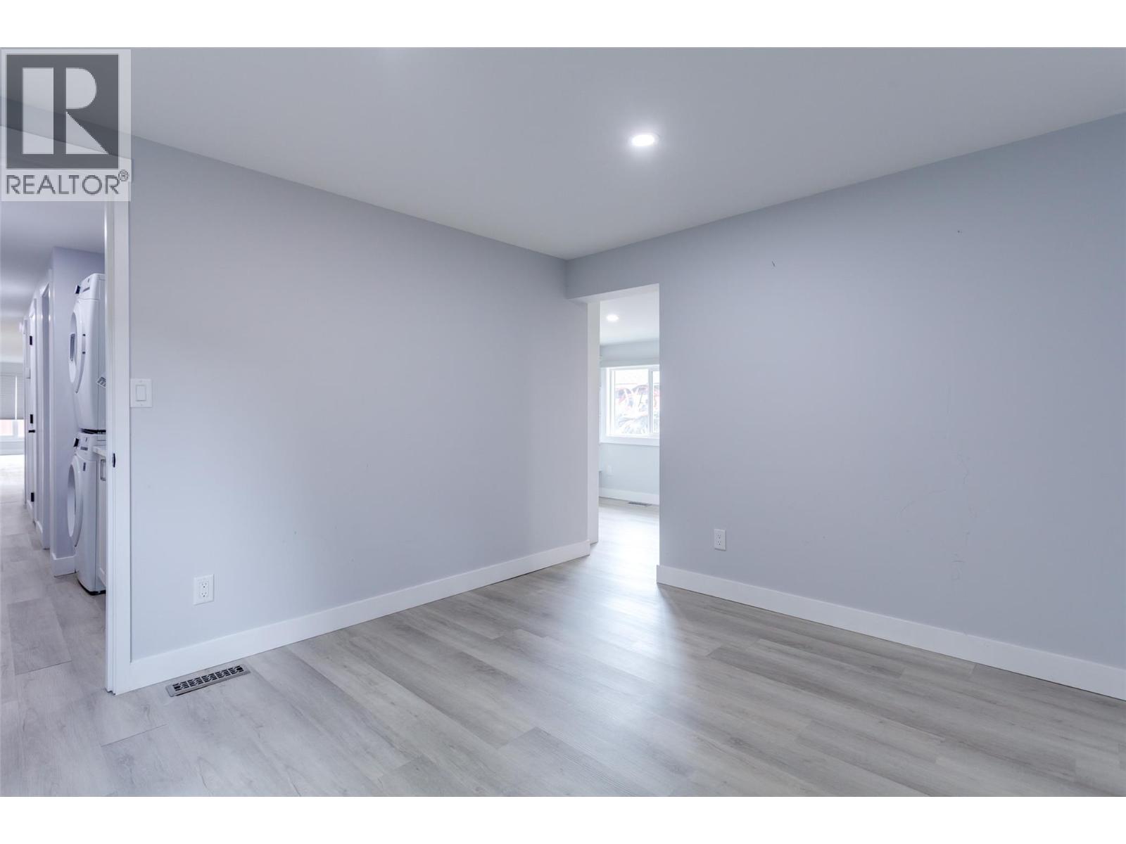 10 3535 McCulloch Road, Kelowna