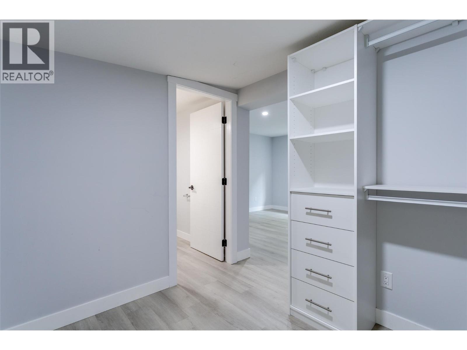 10 3535 McCulloch Road, Kelowna
