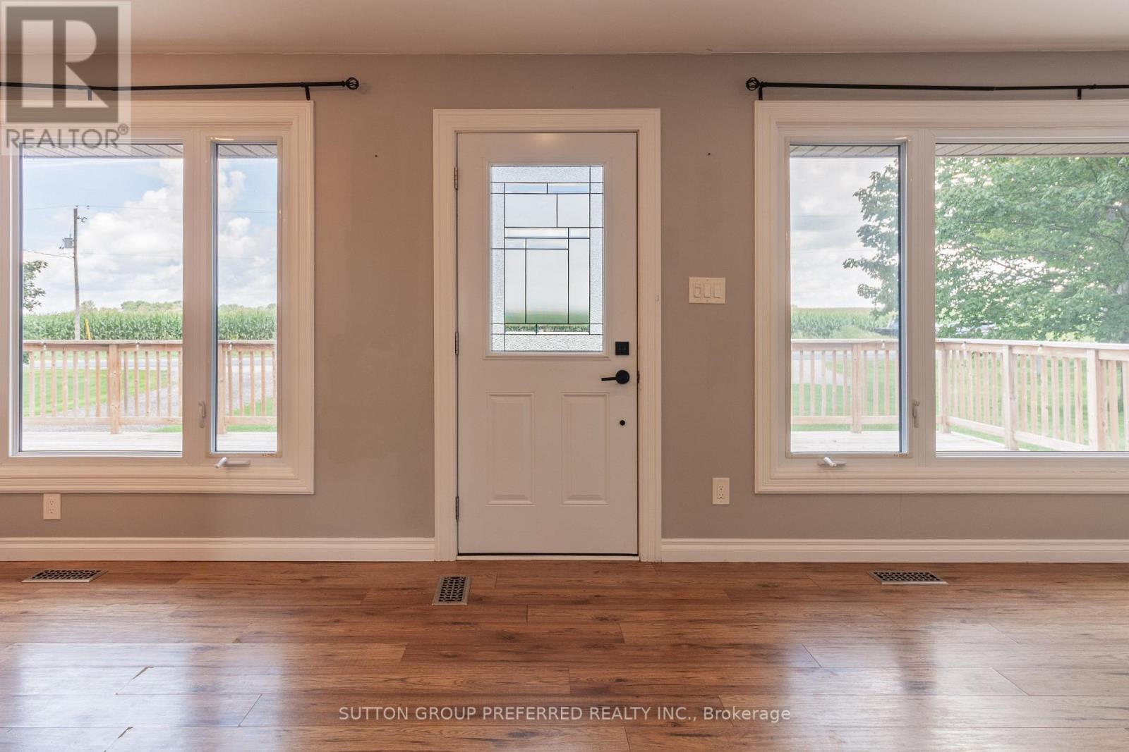 4463 AVON DRIVE - 16