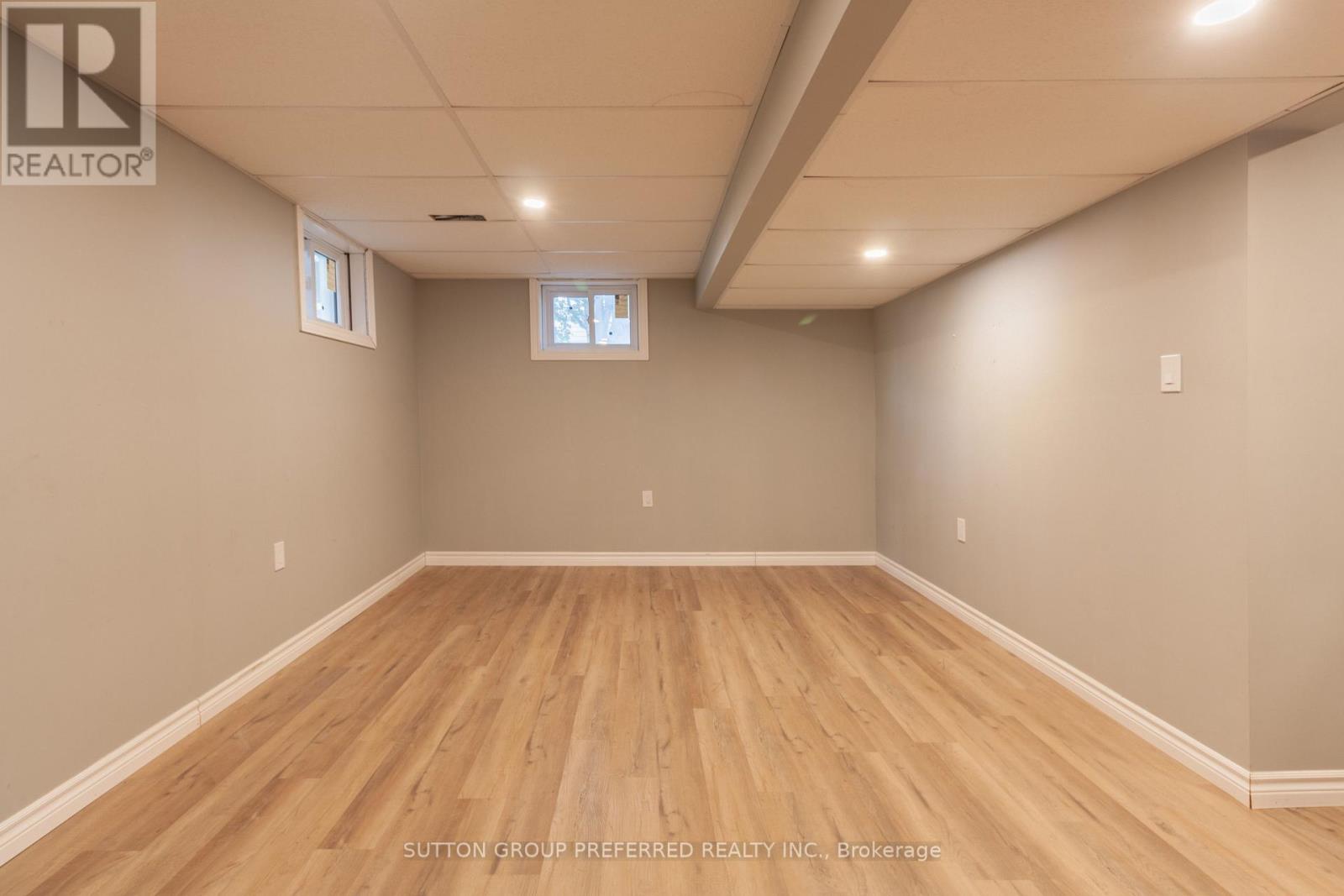 4463 AVON DRIVE - Image 39