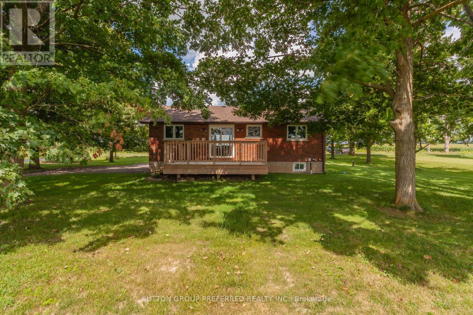 4463 AVON DRIVE - 8