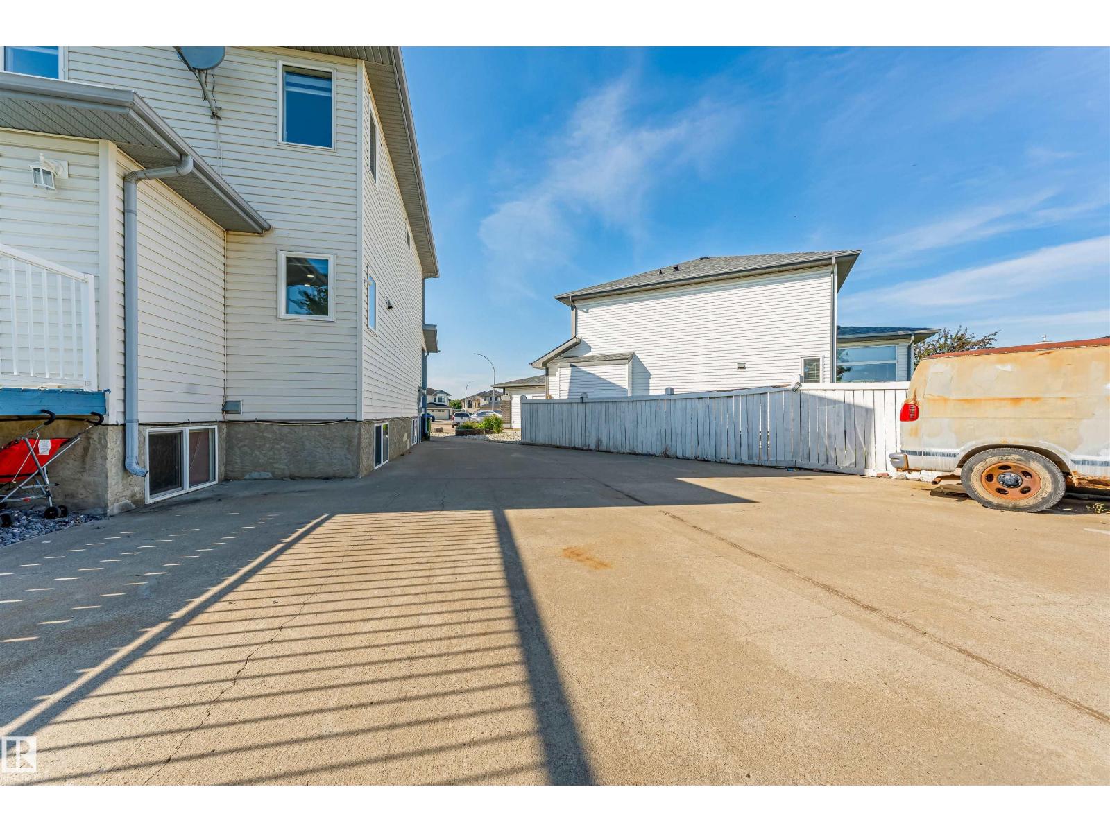 13023 HUDSON WY NW - 64