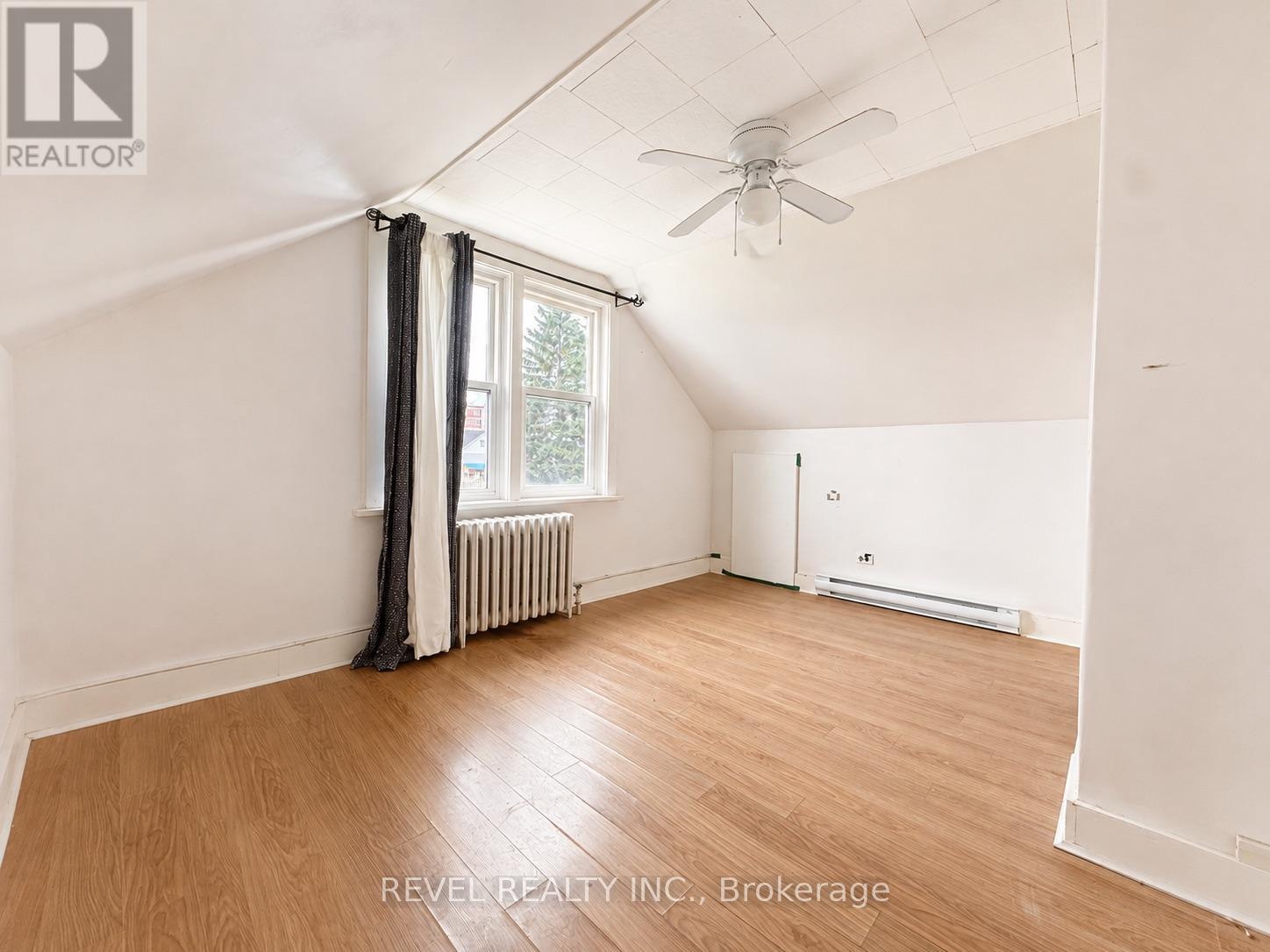 121 FLORAL AVENUE - Image 11