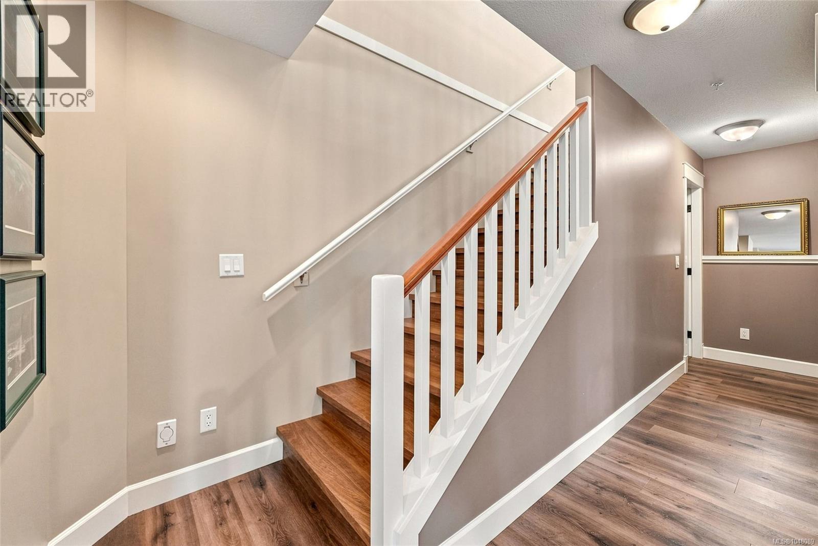 5790 Garnet Pl - 43
