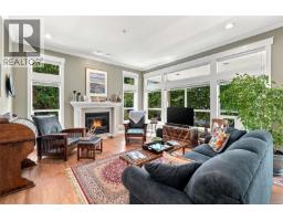 Entrance - 5790 Garnet Pl, Nanaimo, BC V9T6S1 Photo 10