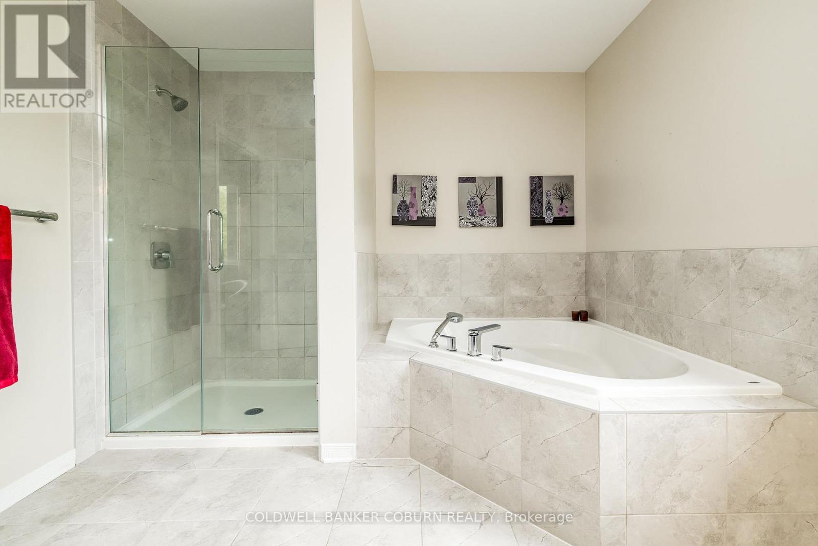 549 OSMOND DALEY DRIVE - Image 30