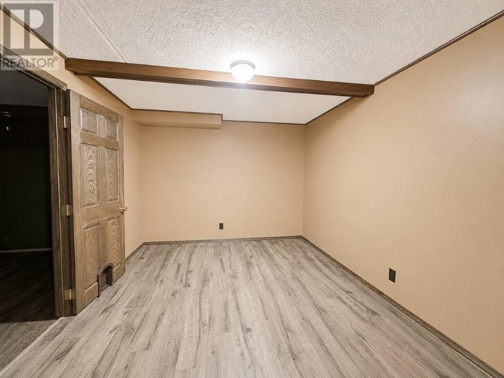 412 James Street S - Image 32