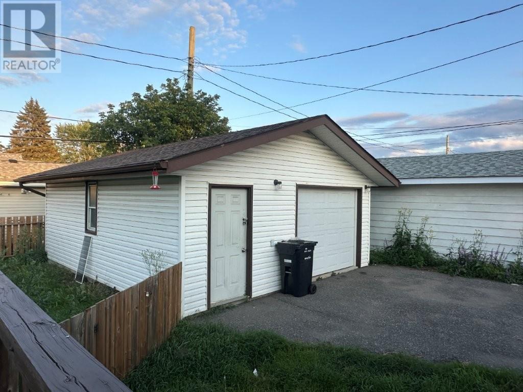 412 James Street S - 46