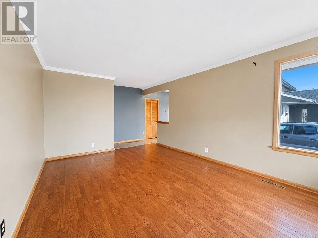 412 James Street S - 9