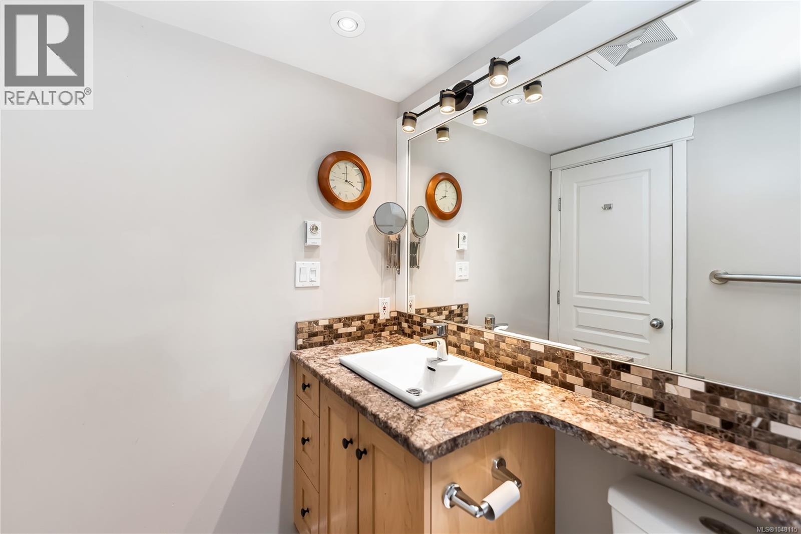 #209 935 Johnson St - 15