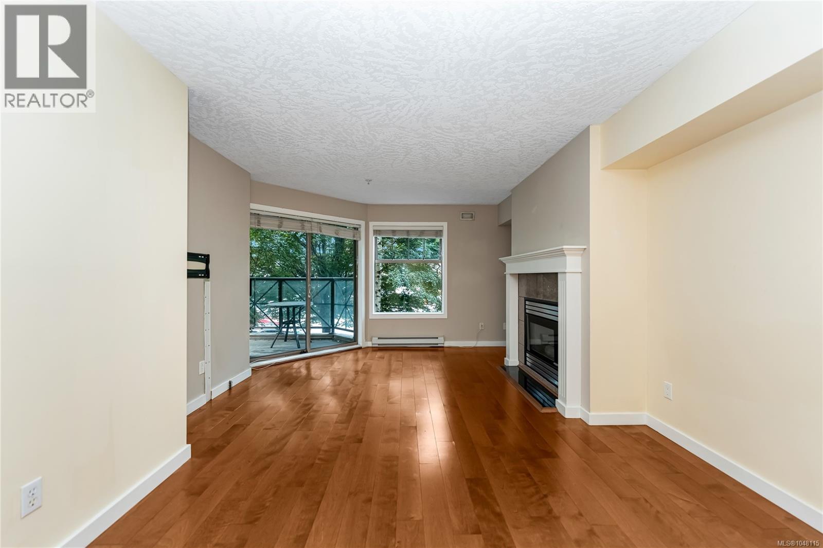 209 935 Johnson Street, Victoria