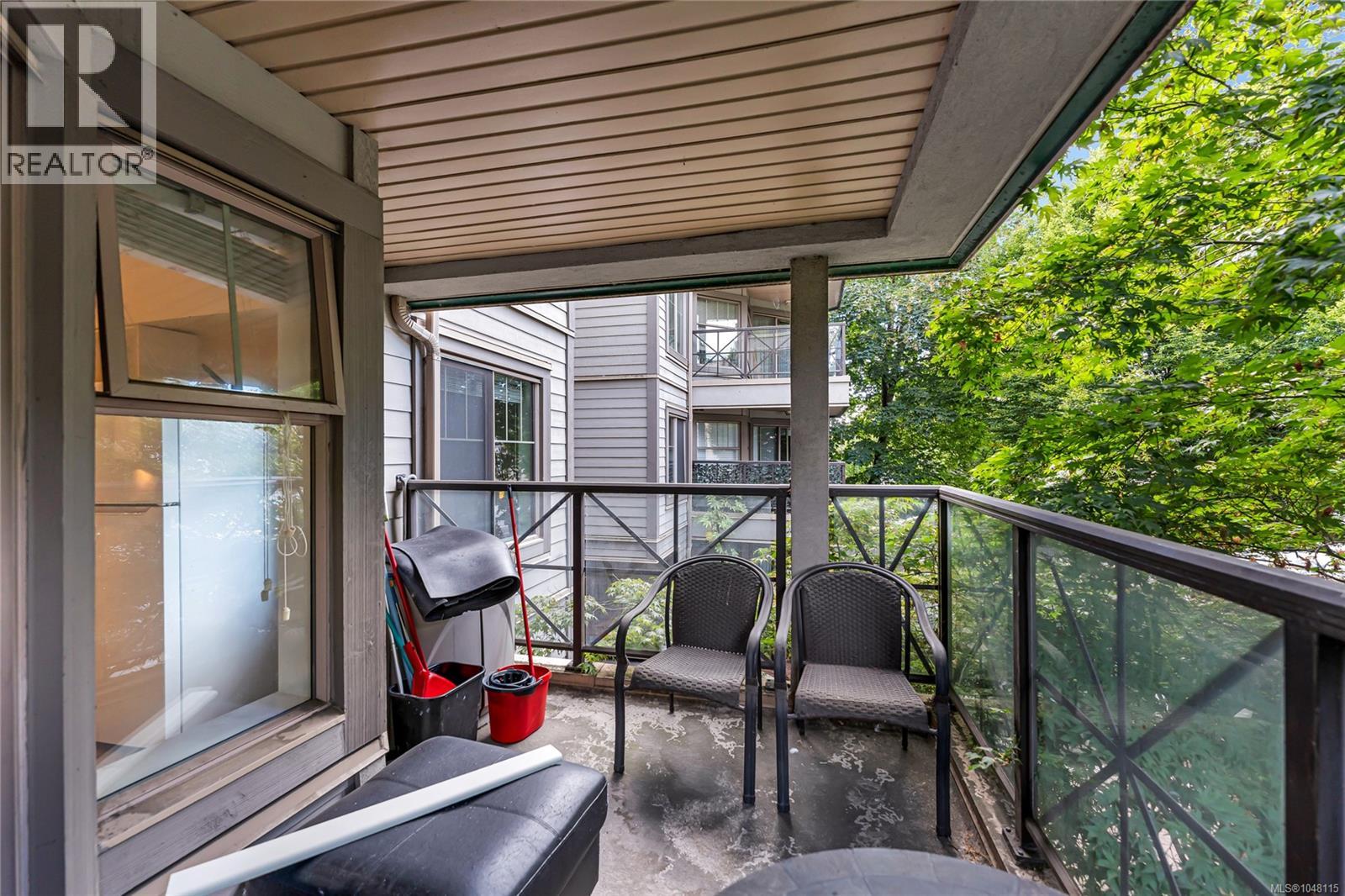 209 935 Johnson Street, Victoria