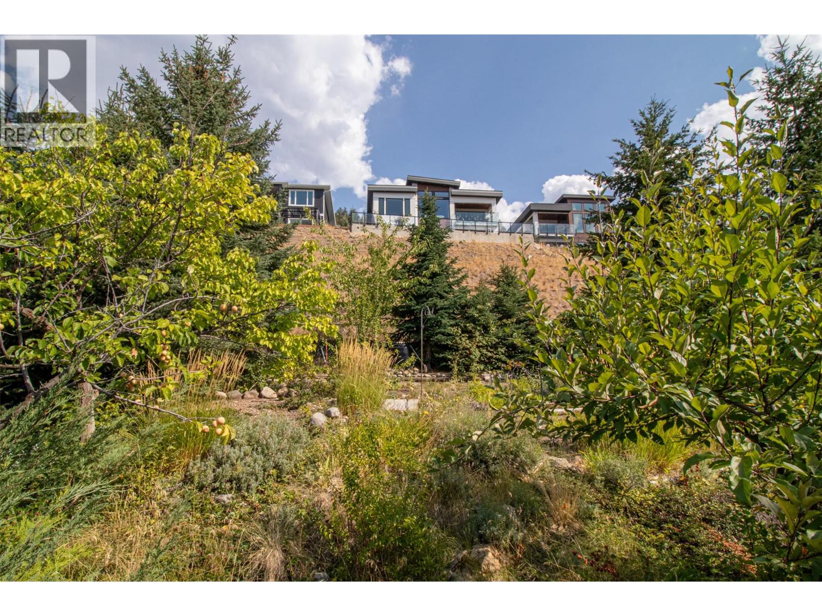  843 Lone Pine Drive, Kelowna