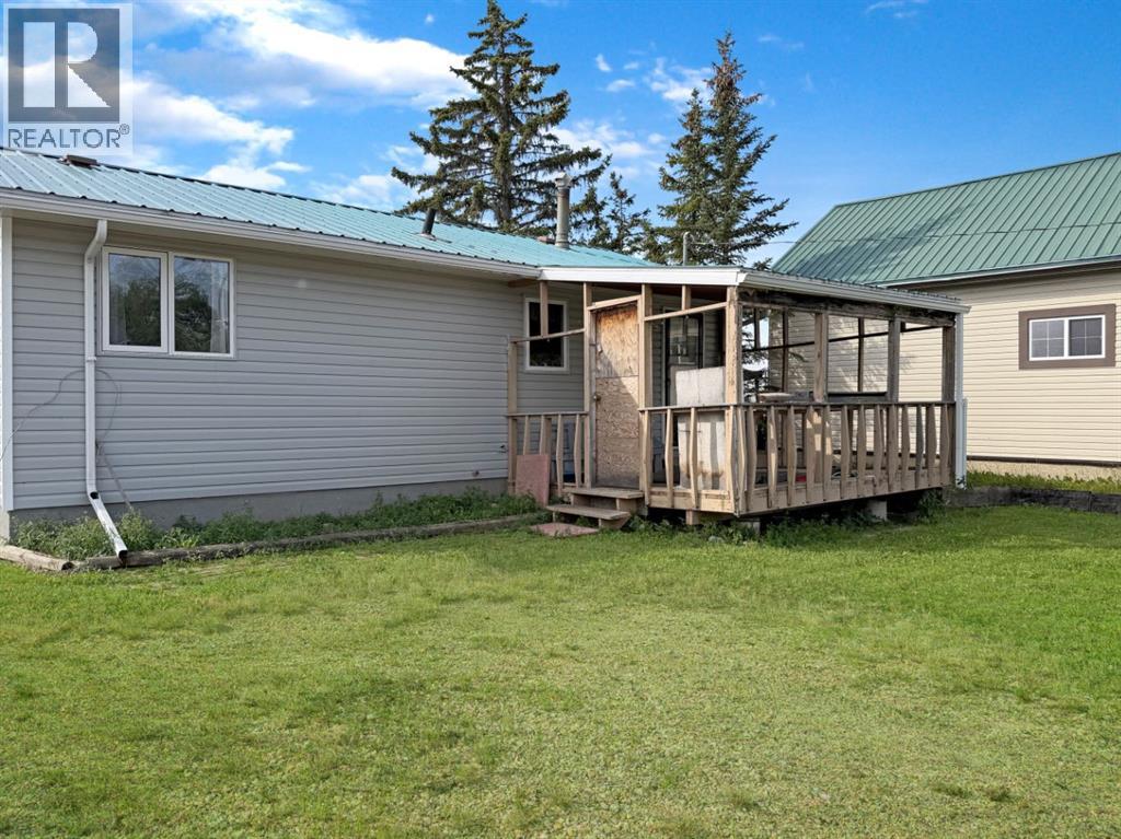 4912 49 Avenue - 29