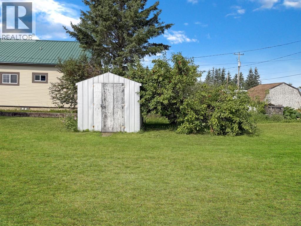 4912 49 Avenue - 32