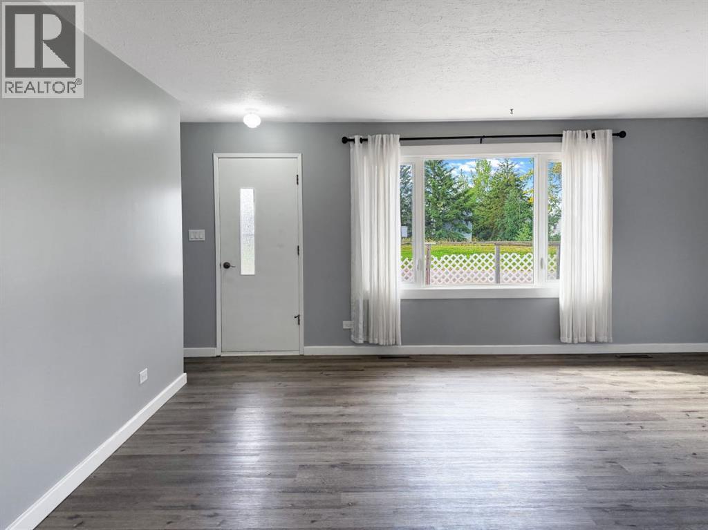4912 49 Avenue - Image 7