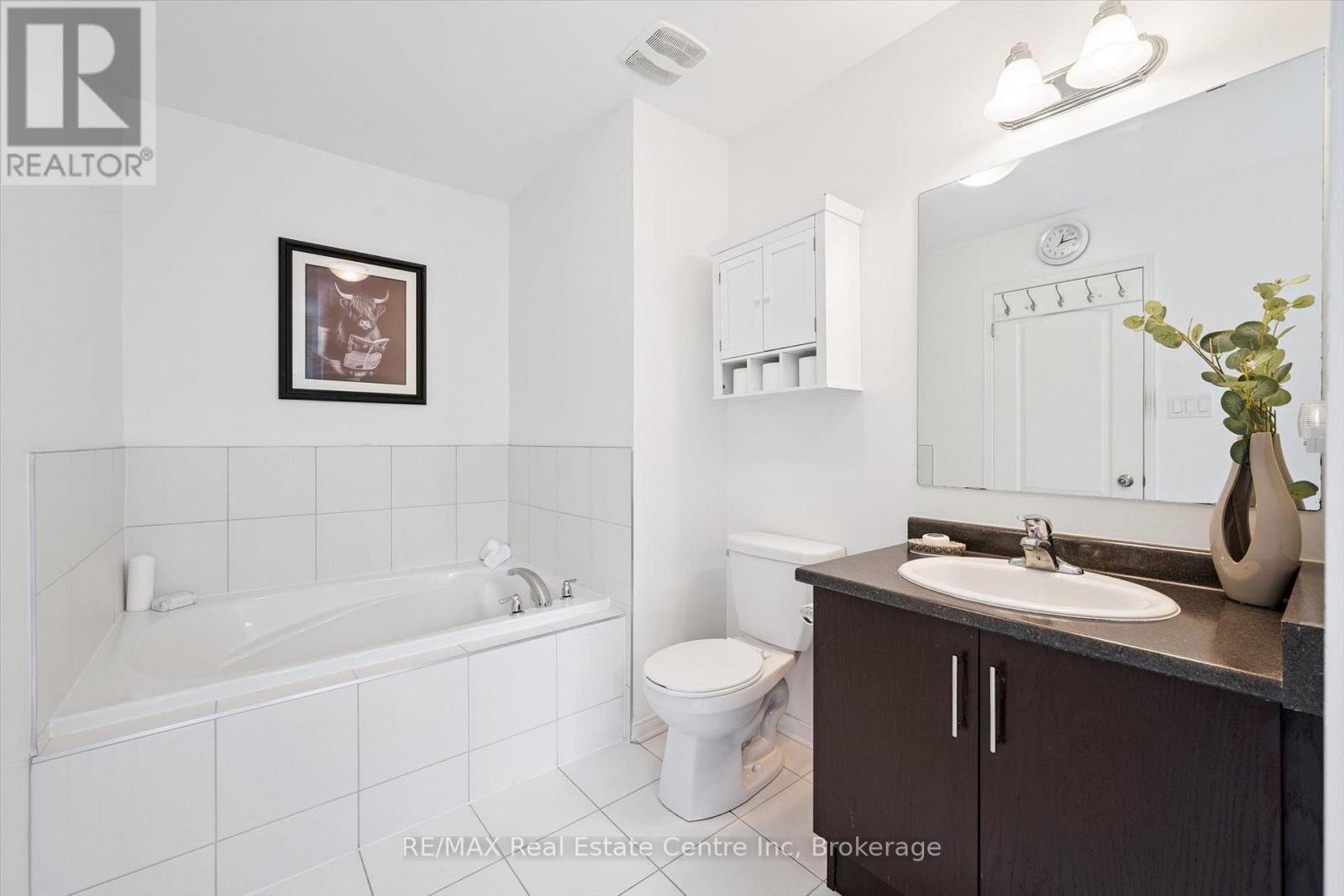 #95 1035 VICTORIA ROAD S - 13
