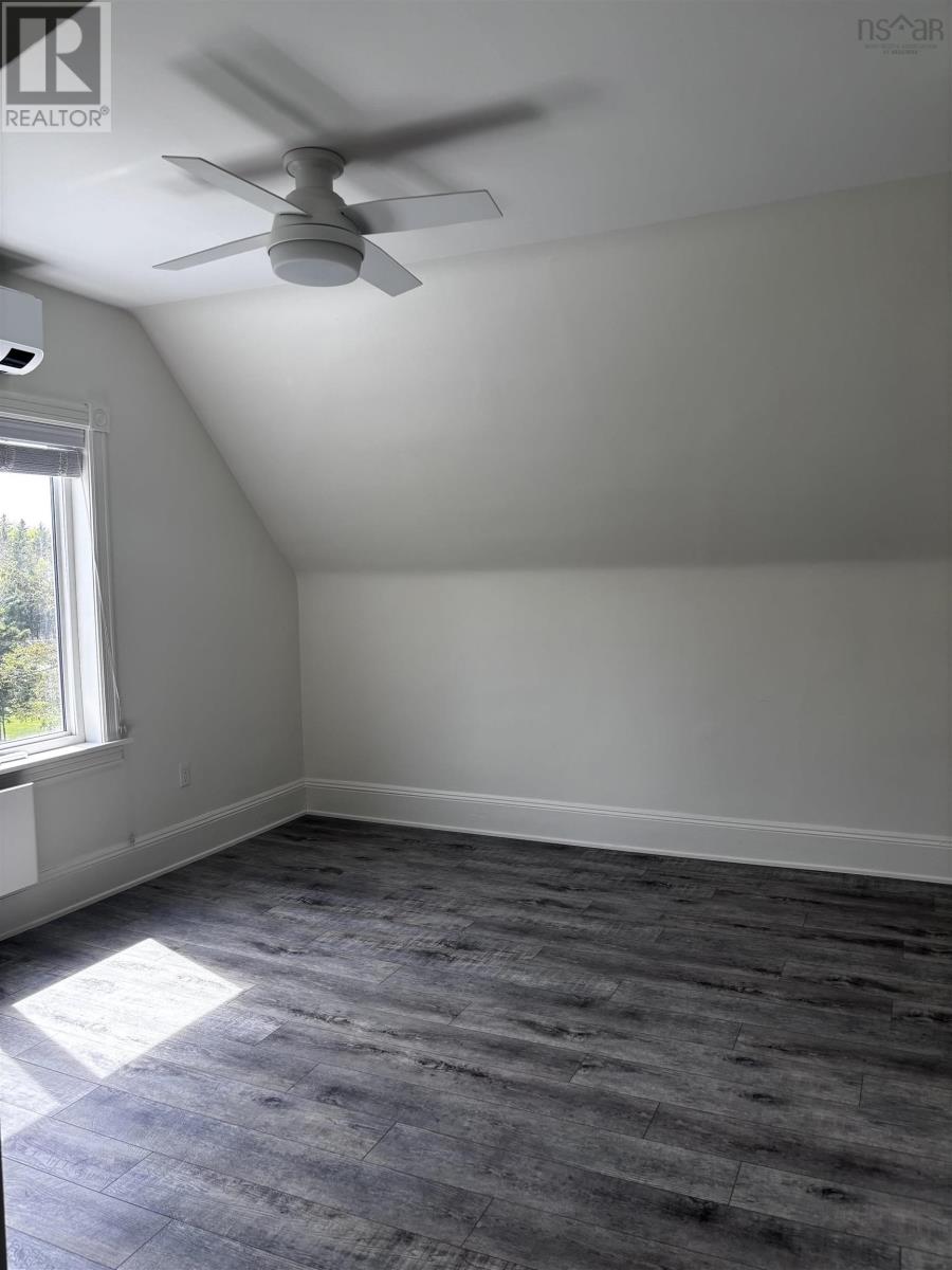 1745 Victoria Street - Image 26