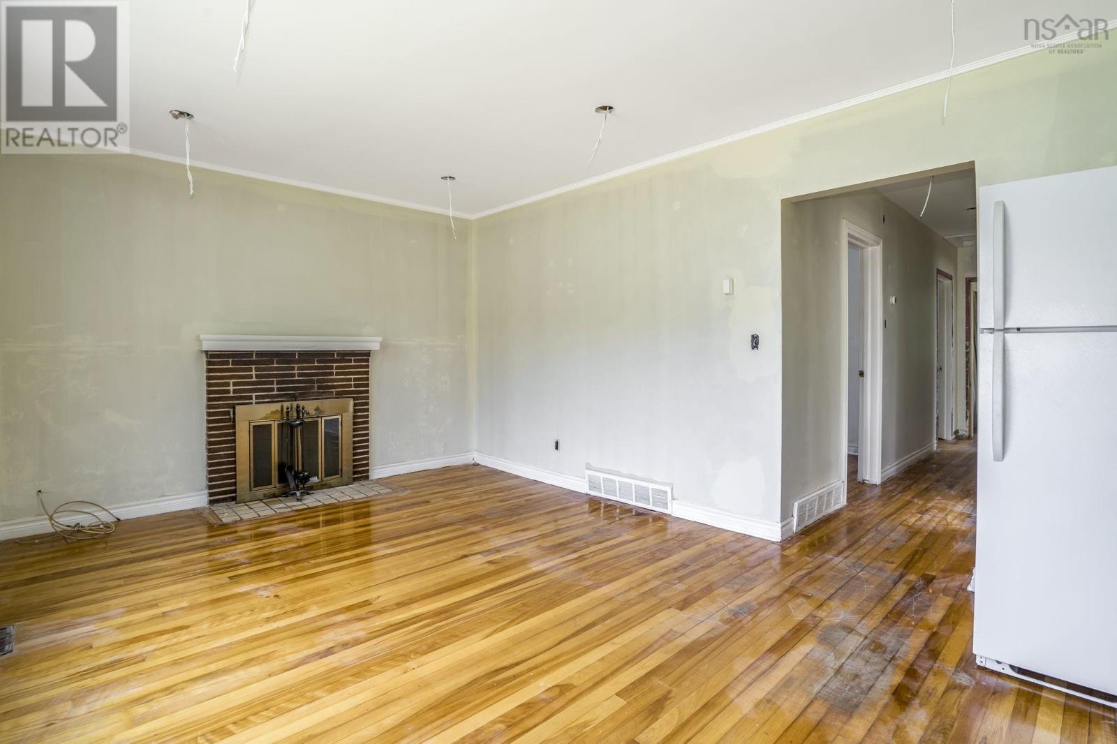 60 Thornhill Drive - Image 3