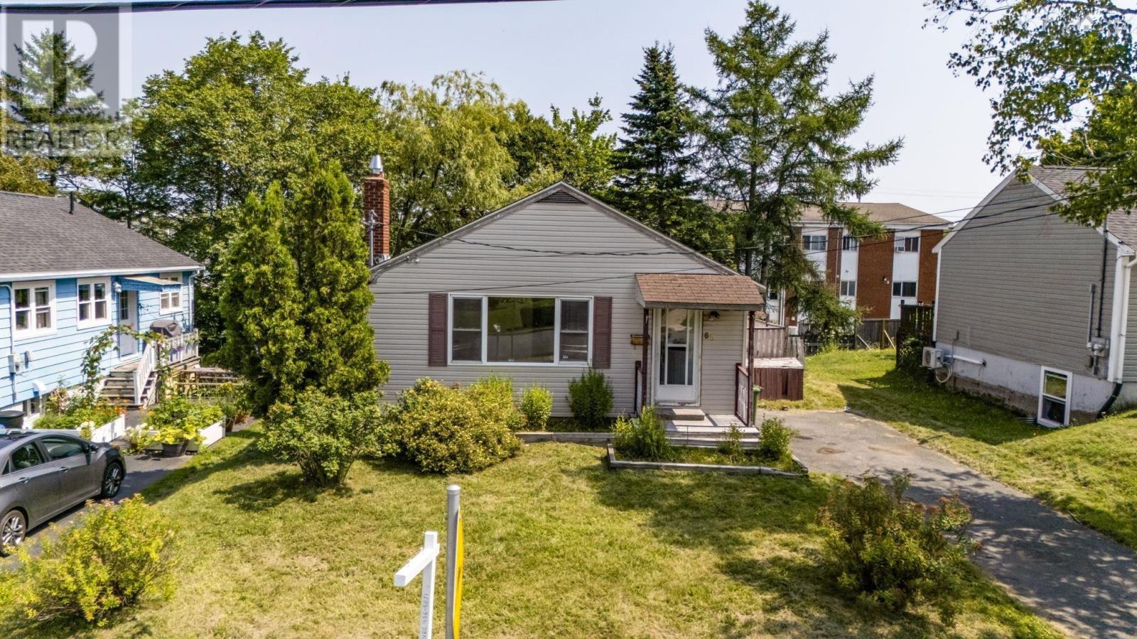 60 Thornhill Drive - 2