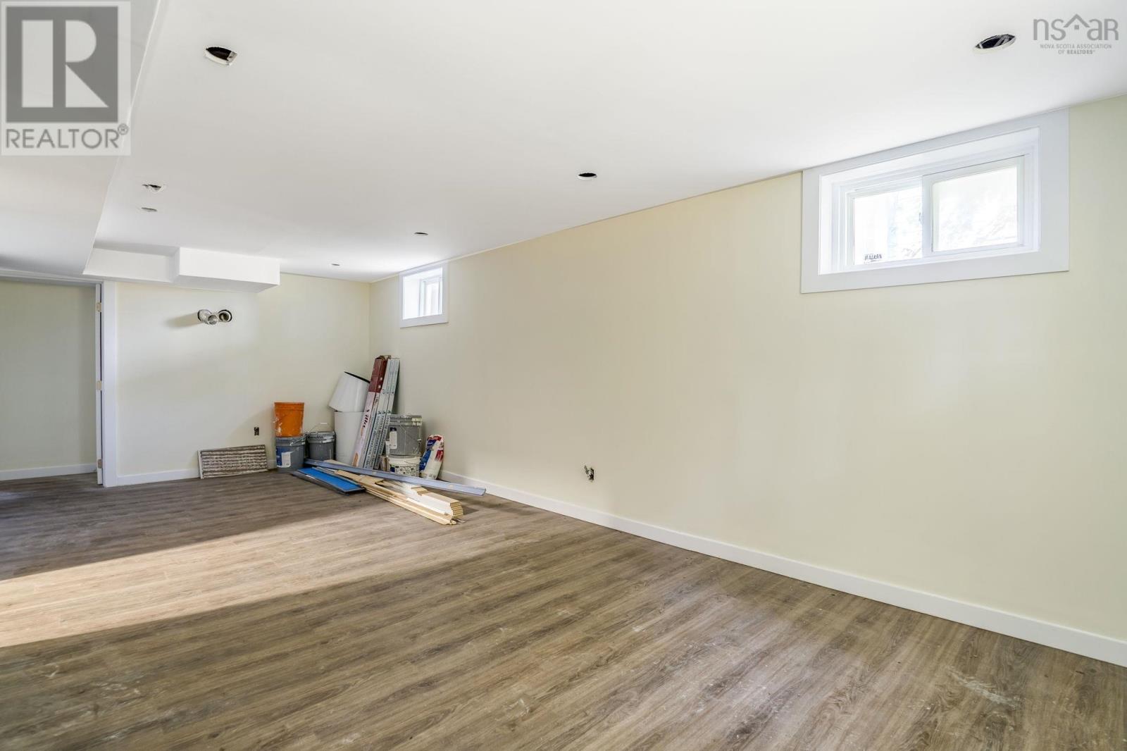 60 Thornhill Drive - Image 31
