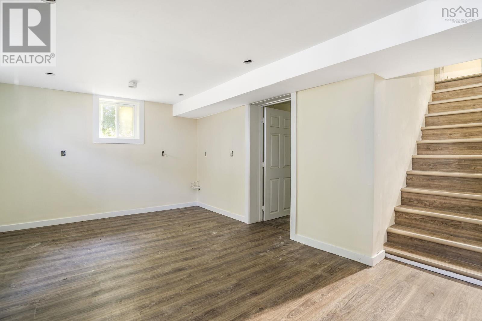 60 Thornhill Drive - Image 29