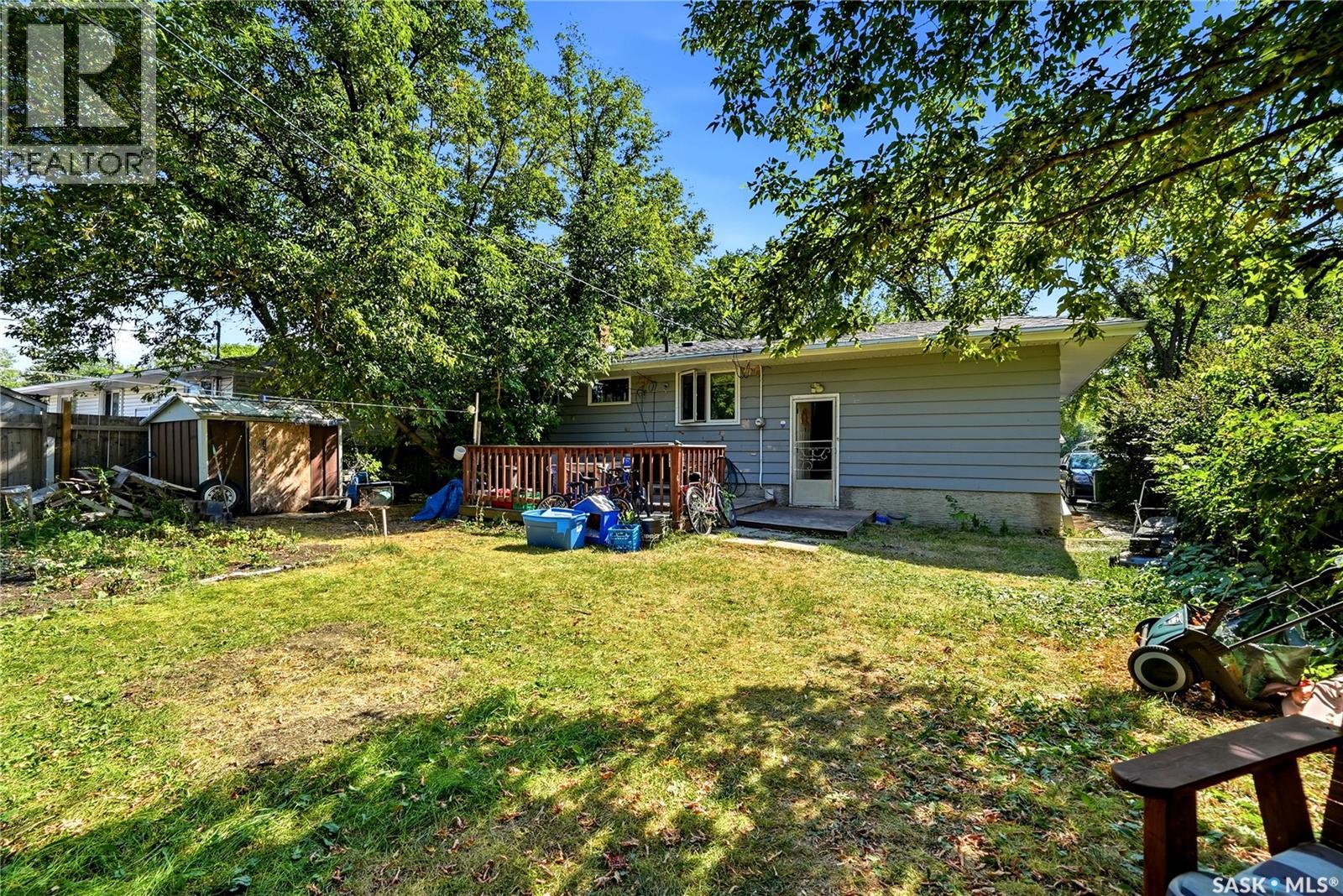 1722 Macpherson AVENUE - 27