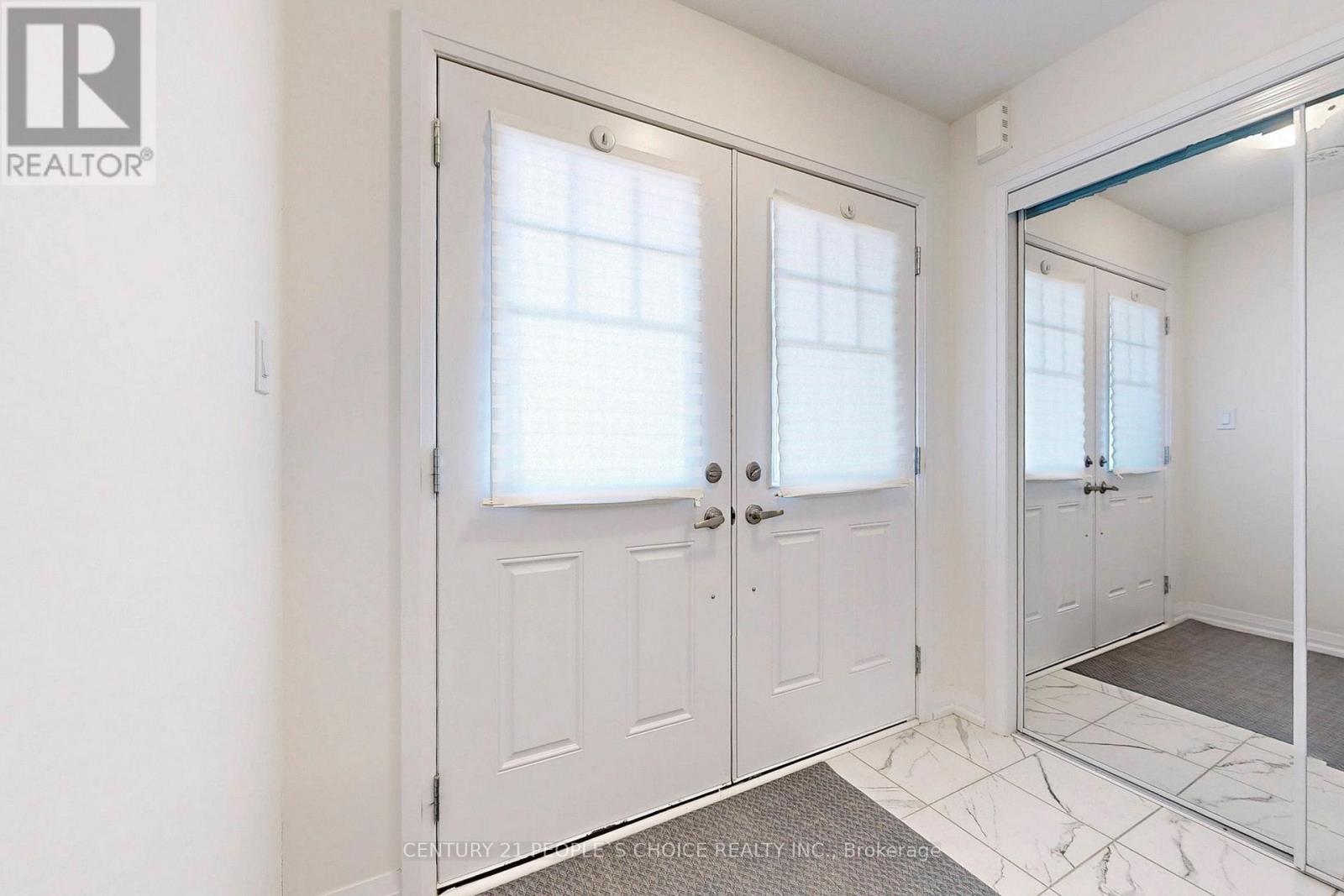 19 CENTRAL MARKET DRIVE - 24