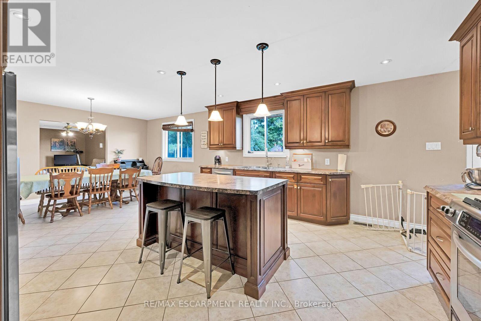 757 4TH LINE ROAD - 2