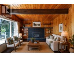 4726 Laurel Avenue, Sechelt, BC V7Z0E7 Photo 8