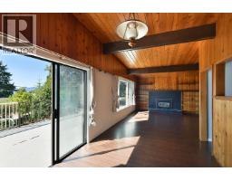4726 Laurel Avenue, Sechelt, BC V7Z0E7 Photo 12