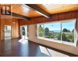 4726 Laurel Avenue, Sechelt, BC V7Z0E7 Photo 10