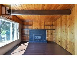 4726 Laurel Avenue, Sechelt, BC V7Z0E7 Photo 9