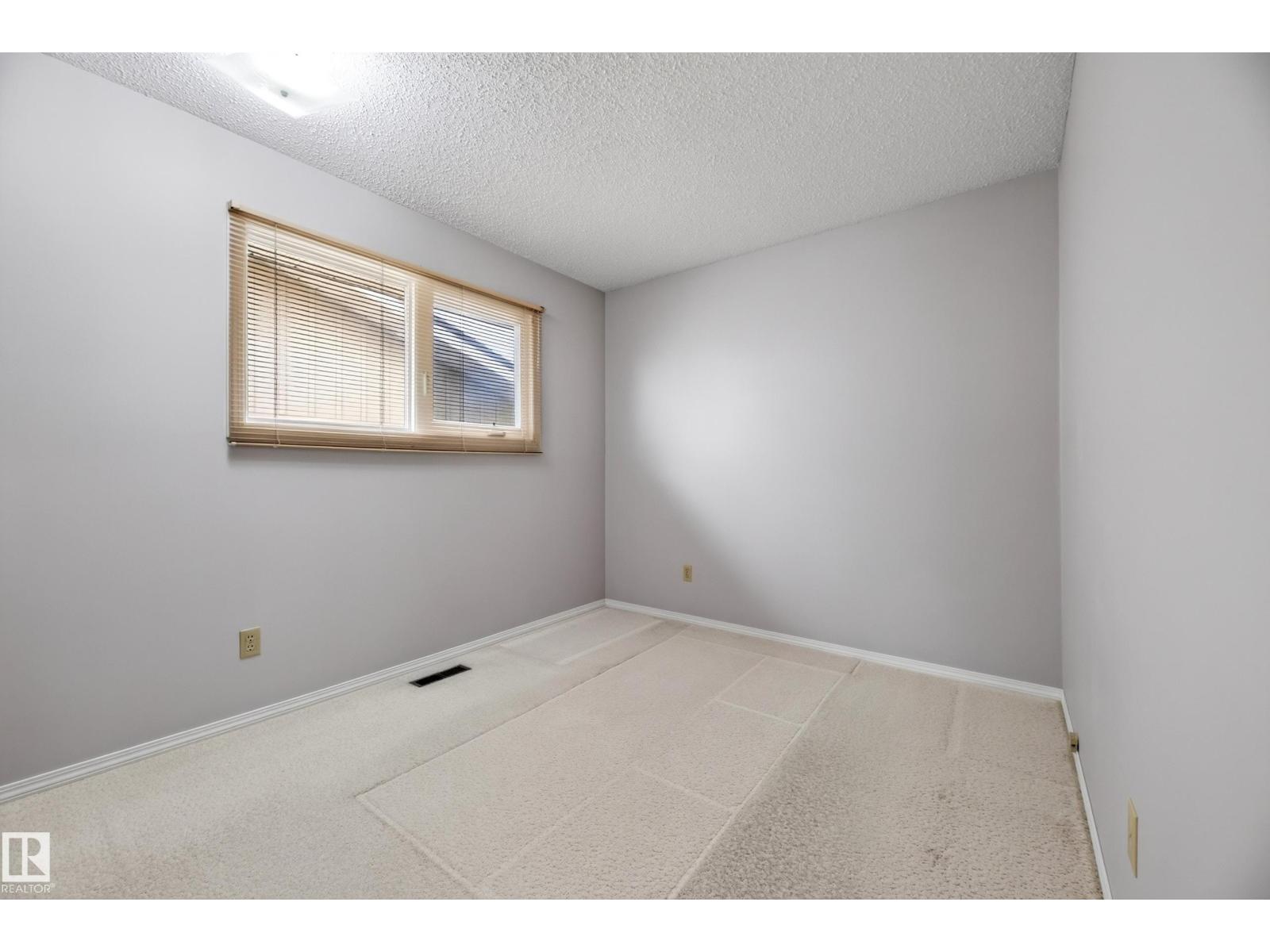 11607 139 AV NW - 17