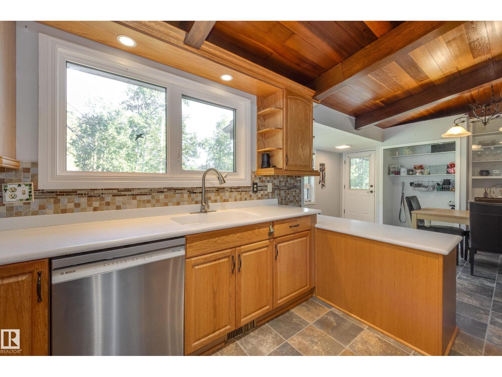#253 52313 RGE ROAD 232 - 18