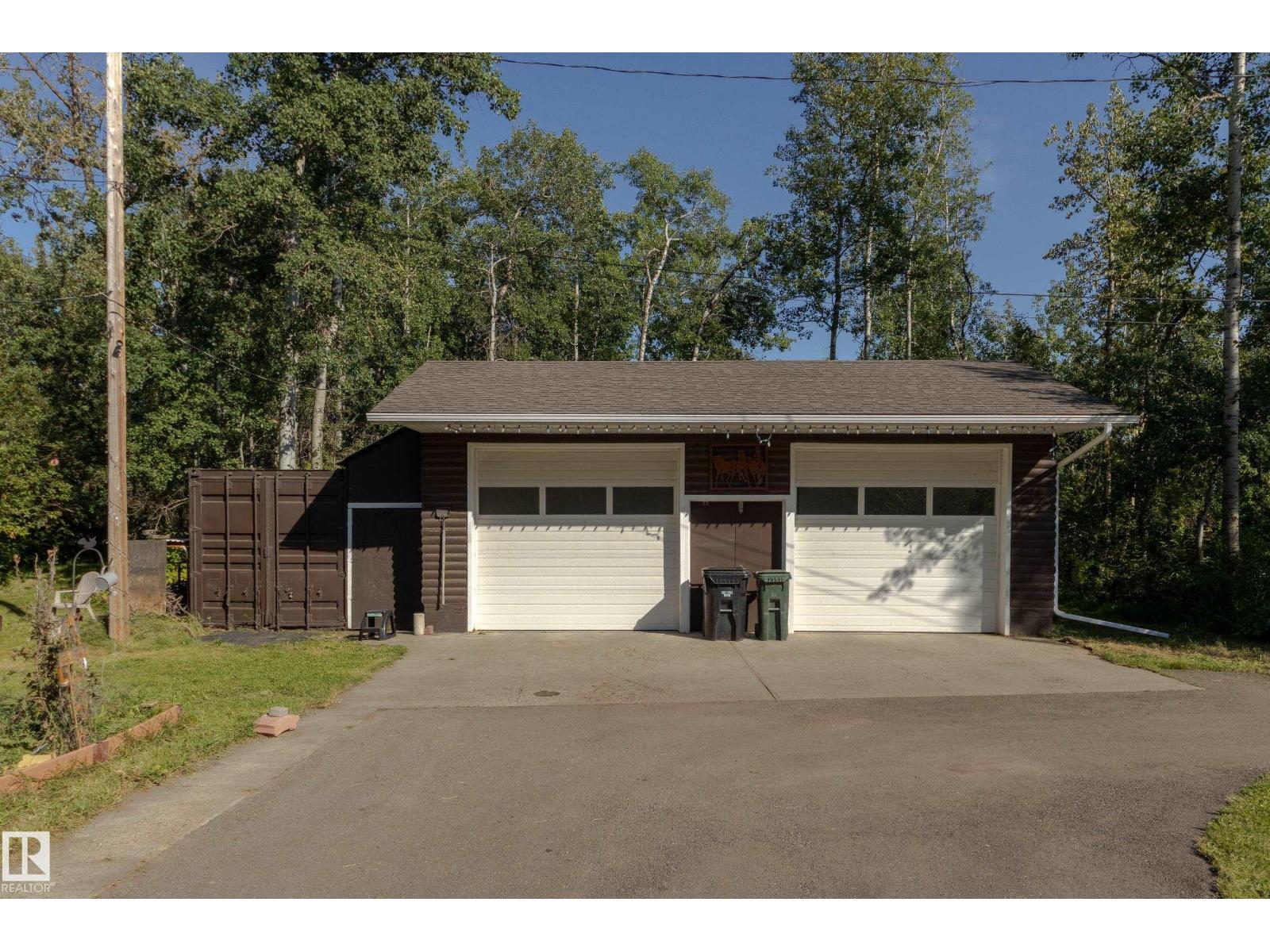 #253 52313 RGE ROAD 232 - 3