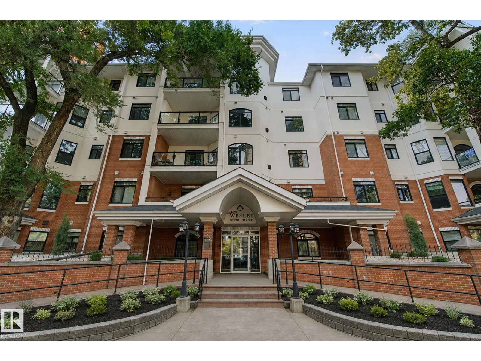 #203 10178 117 ST NW - 1